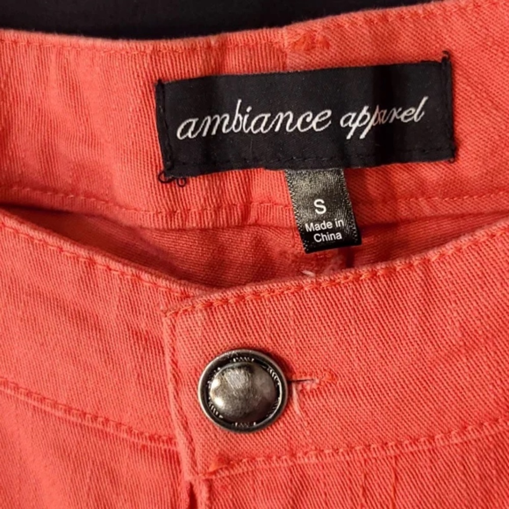 Coral Denim Shorts w Floral Embellishment on Hips - Picture 3 of 7